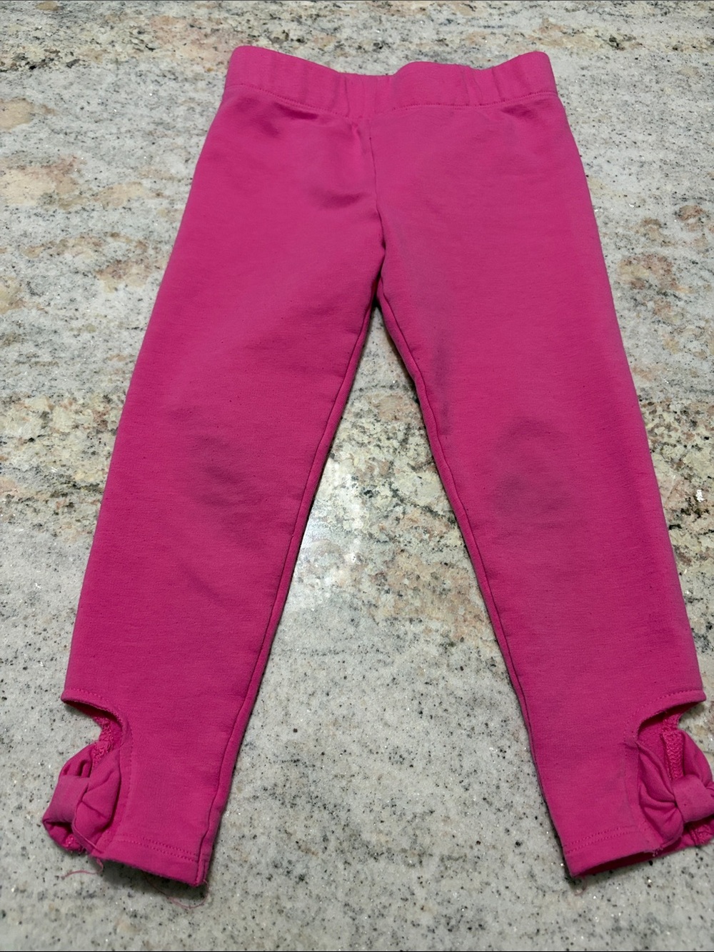 10/$30 Isaac Mizrahi Pink Bow-Trim Leggings